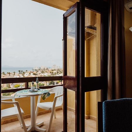 Hotel Apartamentos Londres La Manga Exteriör bild
